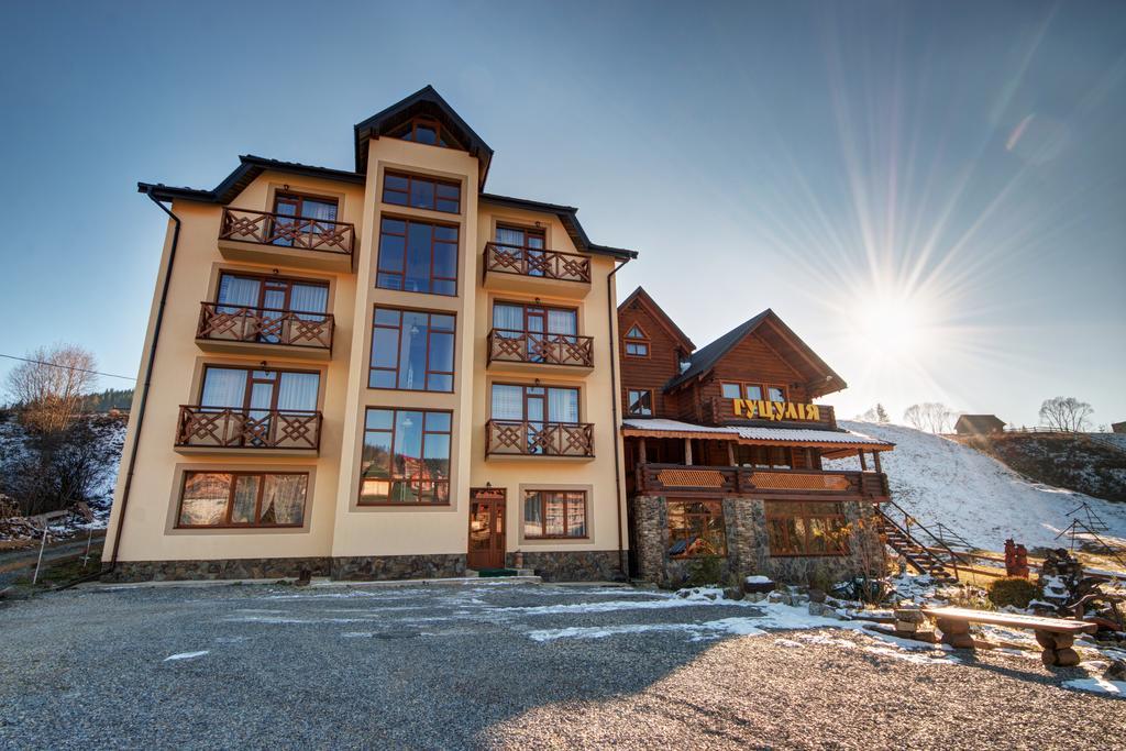 Hotel Gutsulia Буковел Екстериор снимка