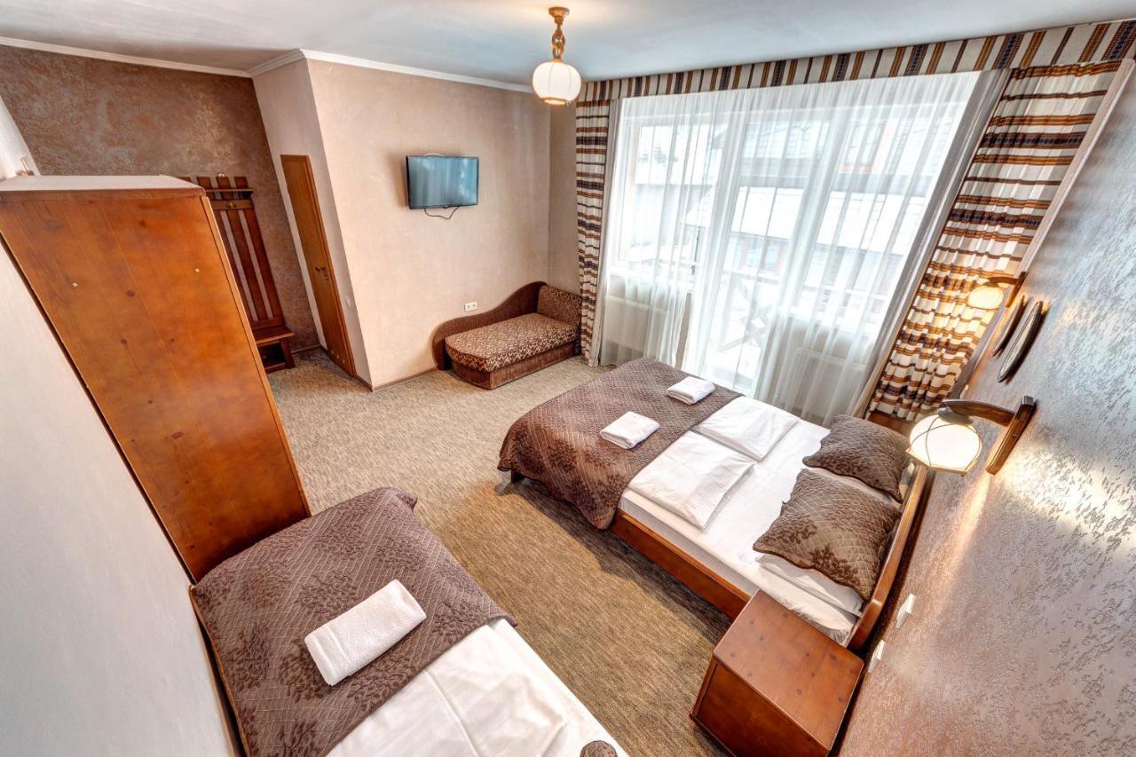 Hotel Gutsulia Буковел Екстериор снимка
